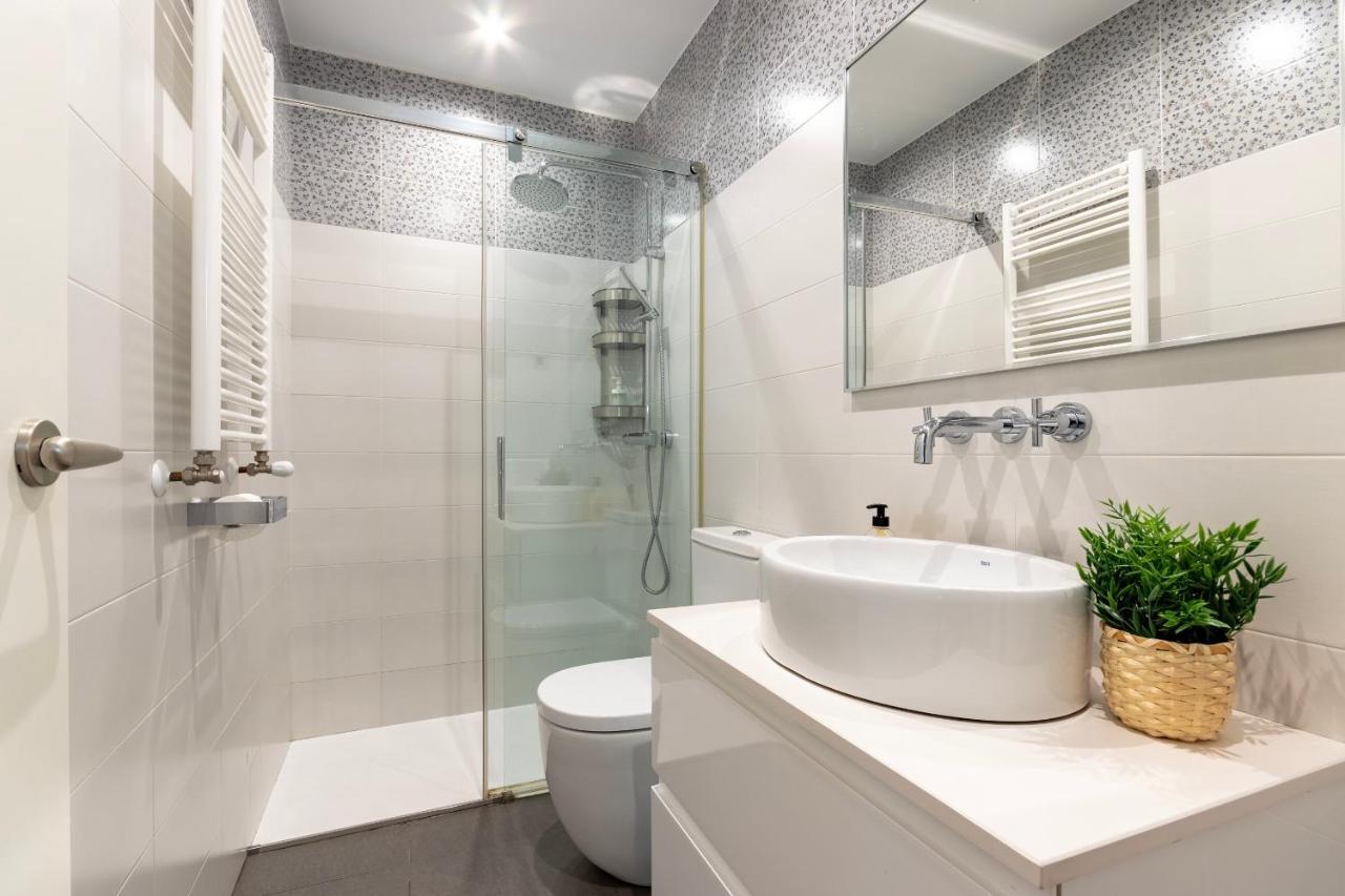 Gran Apartamento Con Estilo En El Centro De Bilbao Eksteriør billede