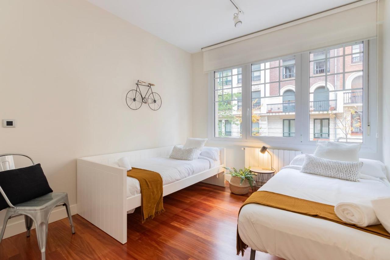 Gran Apartamento Con Estilo En El Centro De Bilbao Eksteriør billede